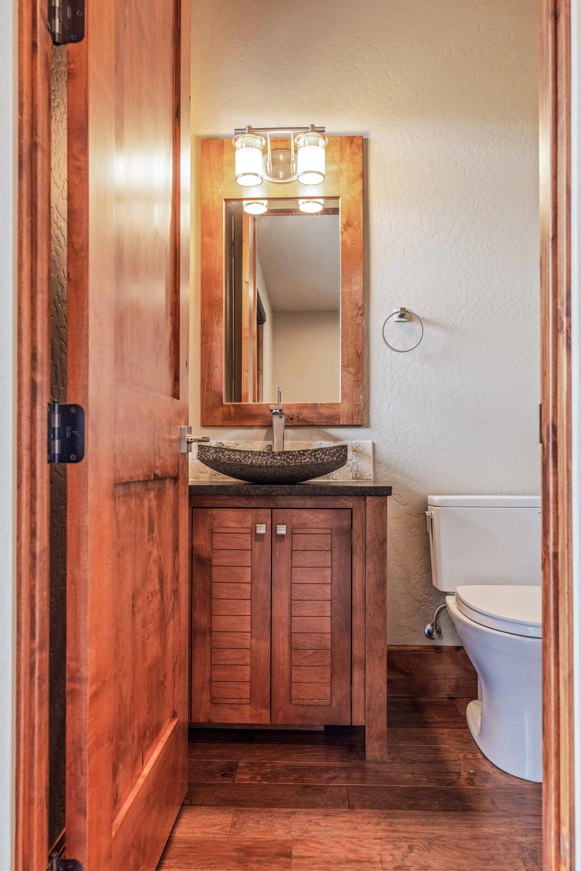 Powder room