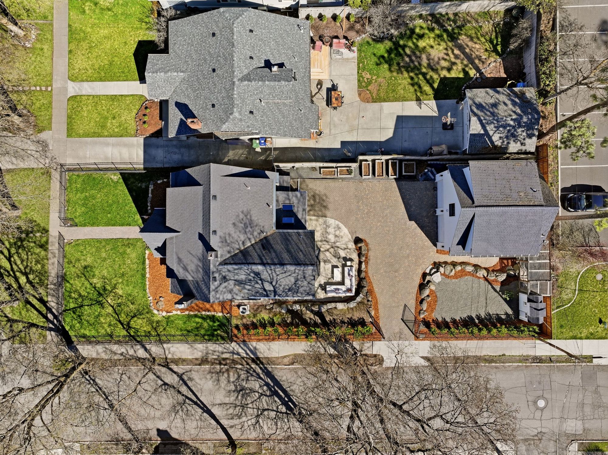 Property lines (approximate)
