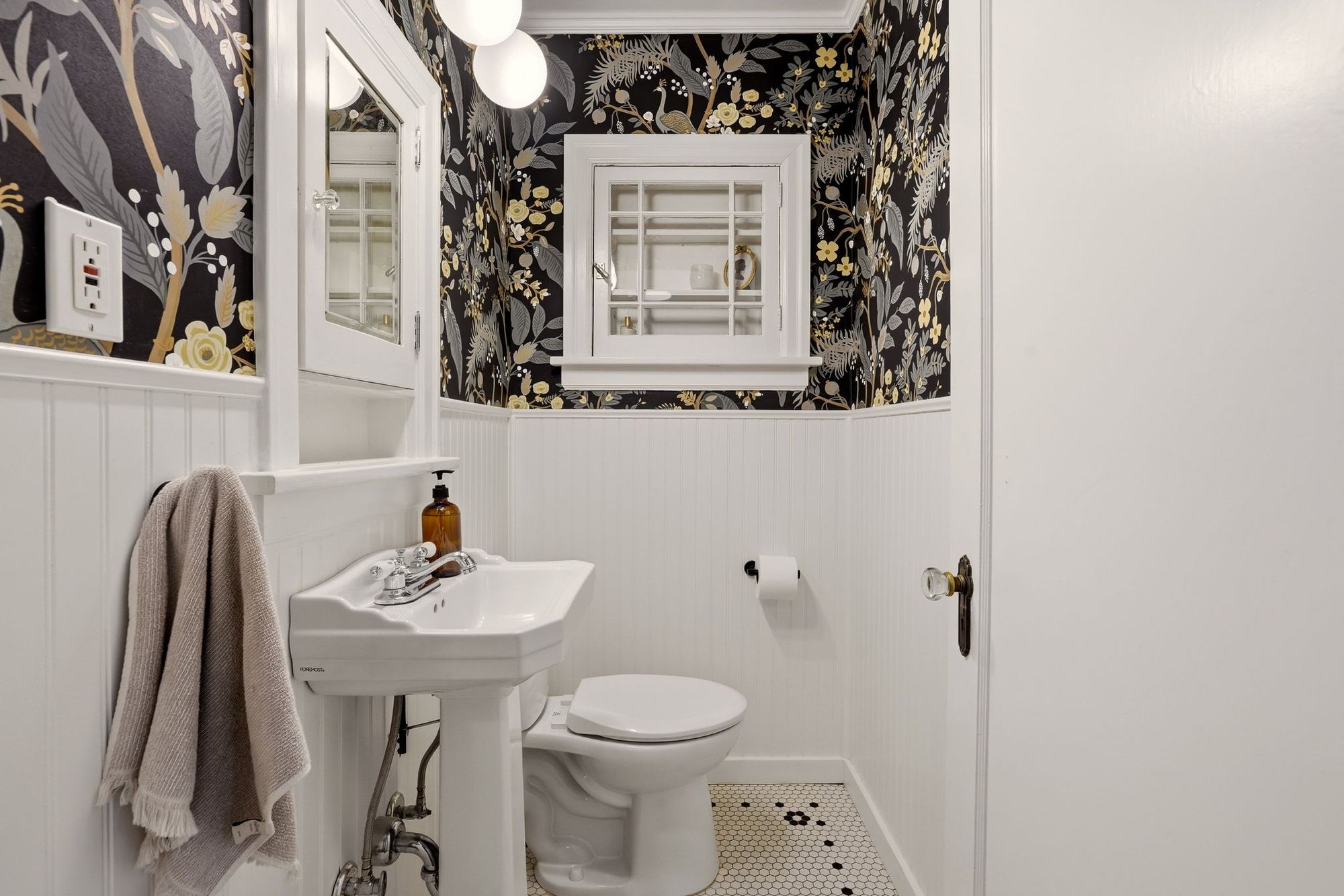 Powder room