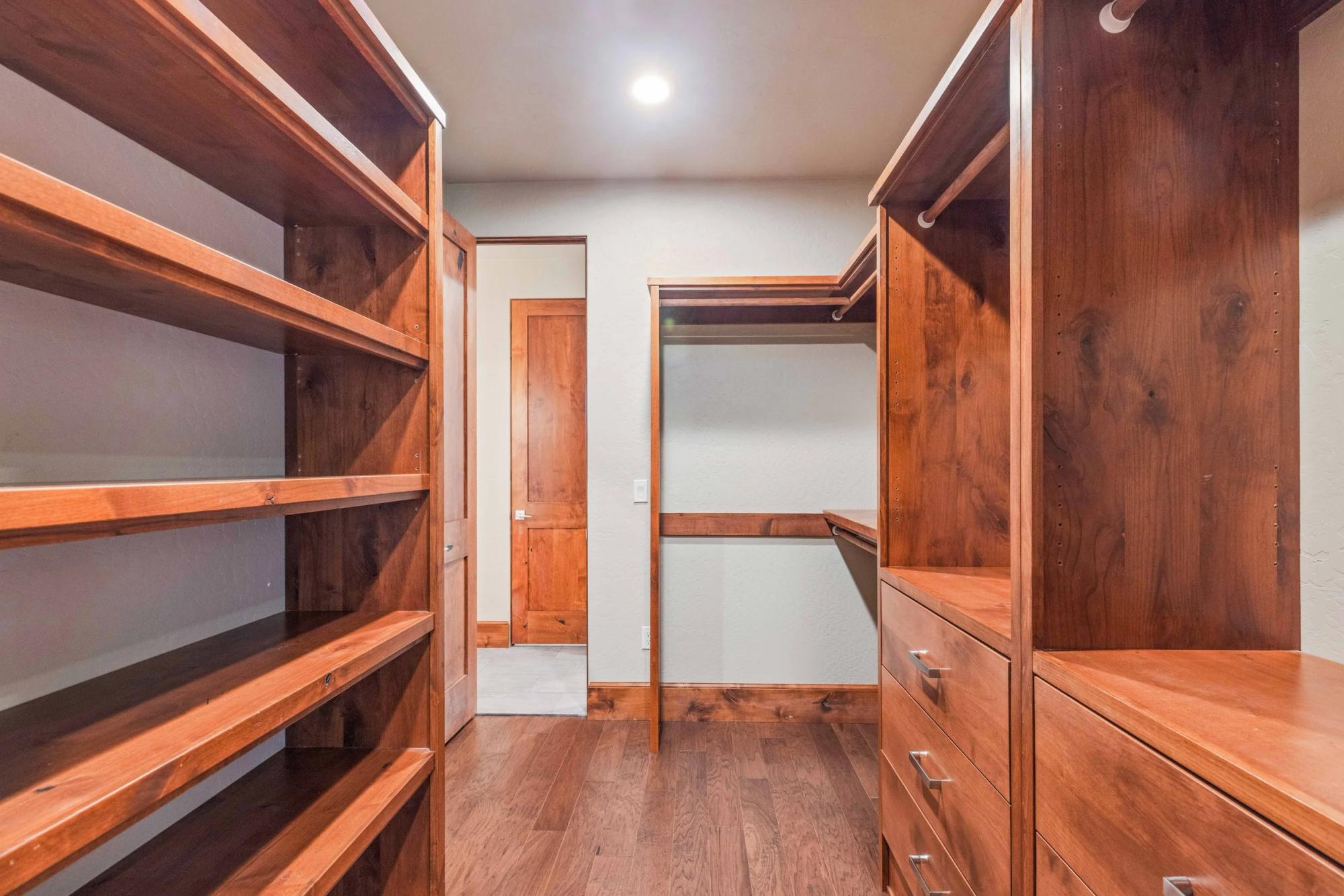 Walk-in closet