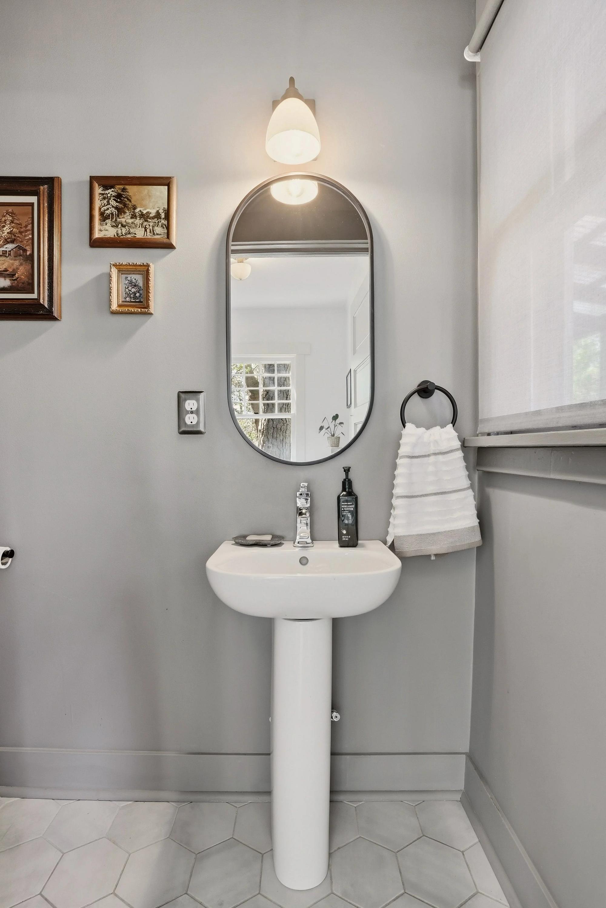 Powder room