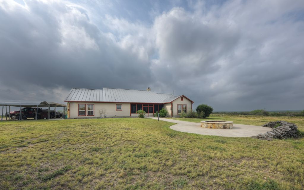 Riata Ranch for Sale in La Salle County | Simpson Ranches & Land