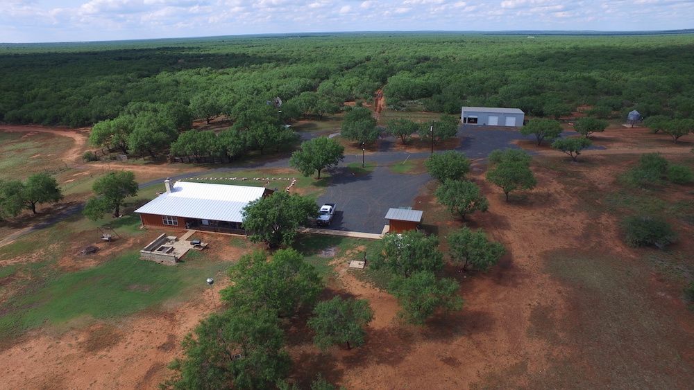 South Texas Hunting Ranch For Sale in Frio County 1275 Acres