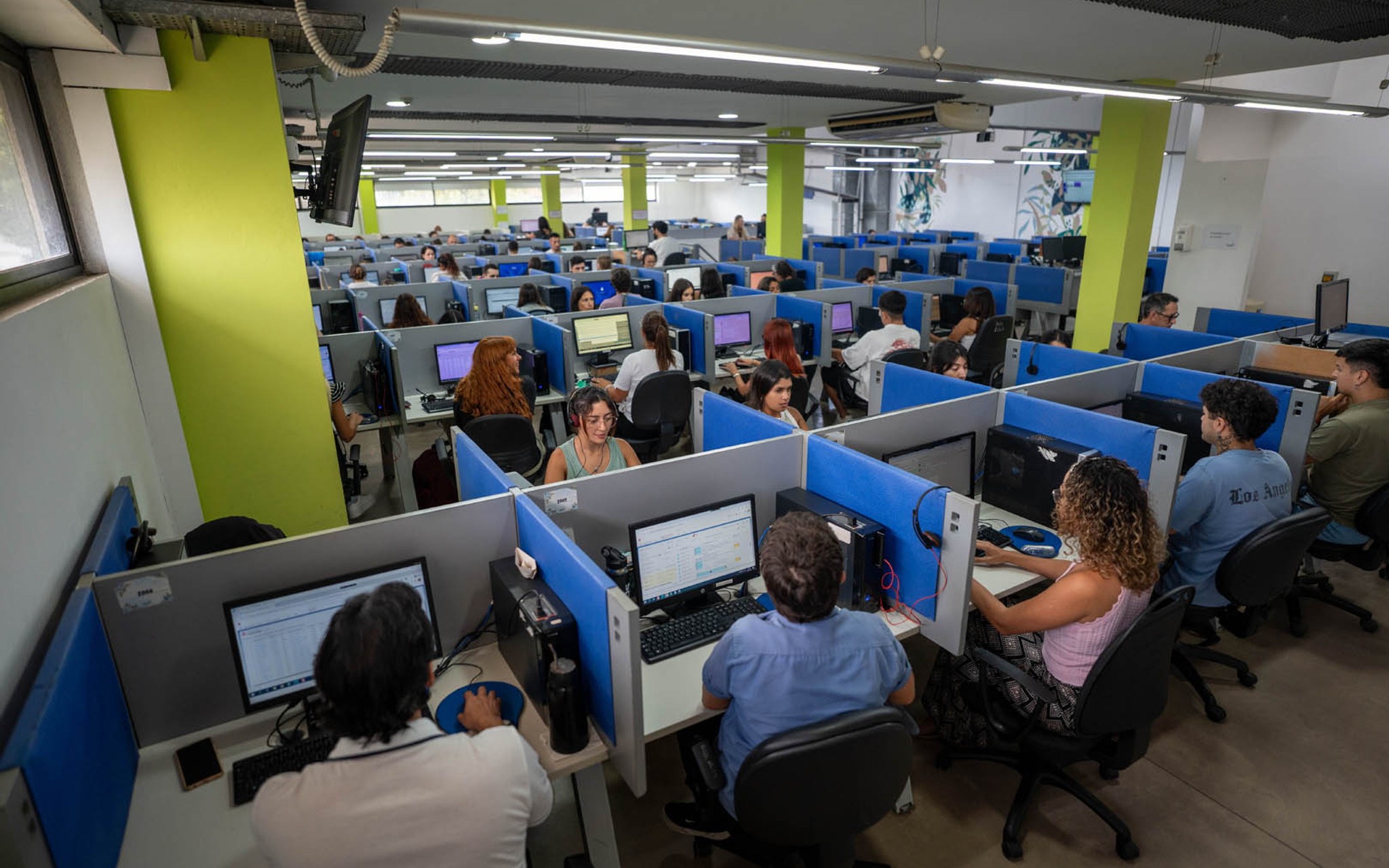 Equipo de GSA BPO en el contact center de Mar del Plata