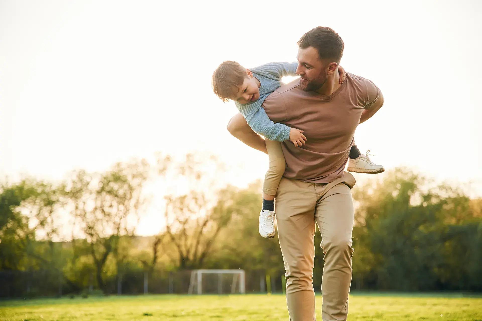 Ролята на бащата в израстването на момчетата