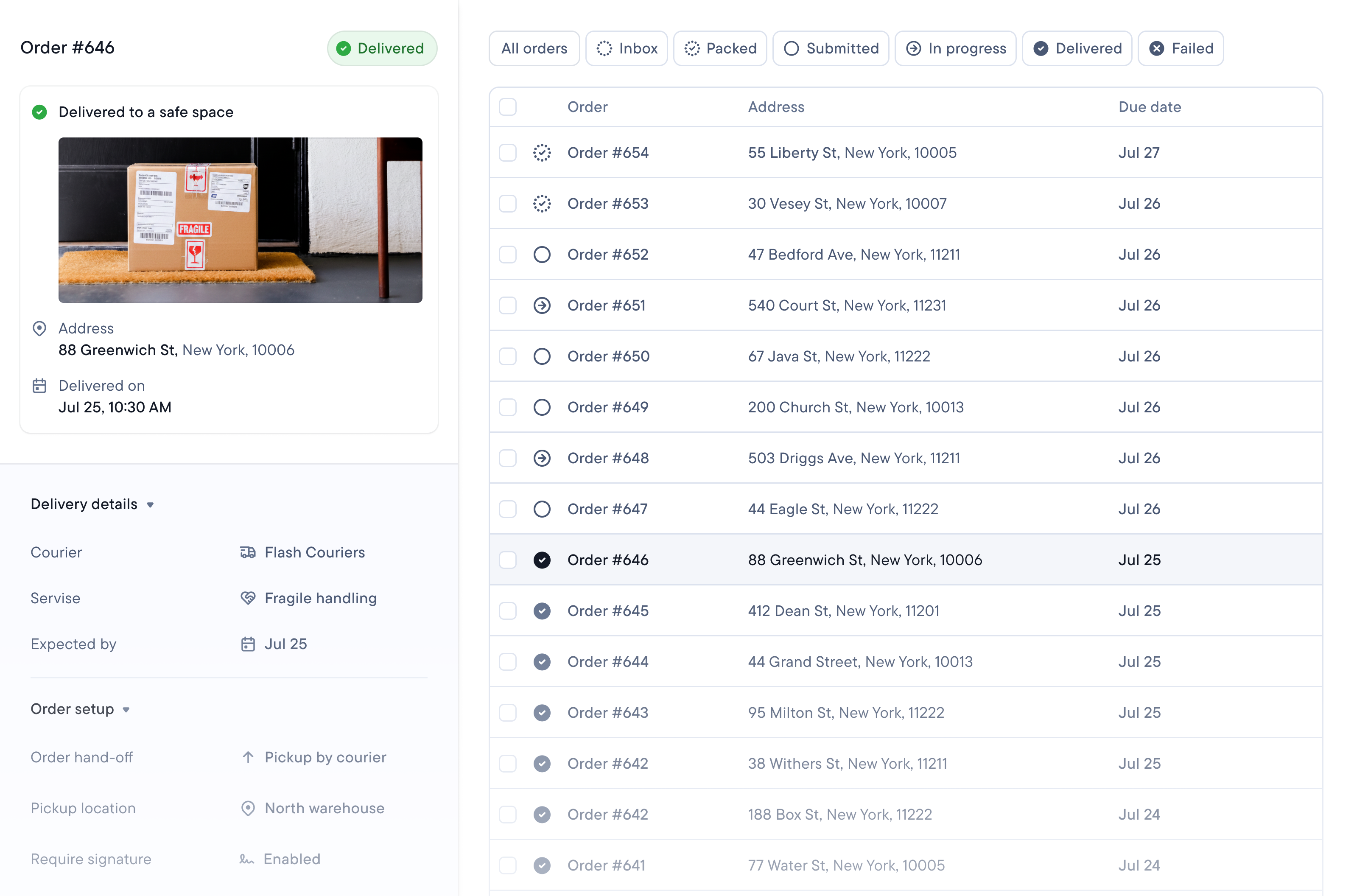 Dashboard showing details for a delivered package with a photo on the left, and a list of orders on the right.