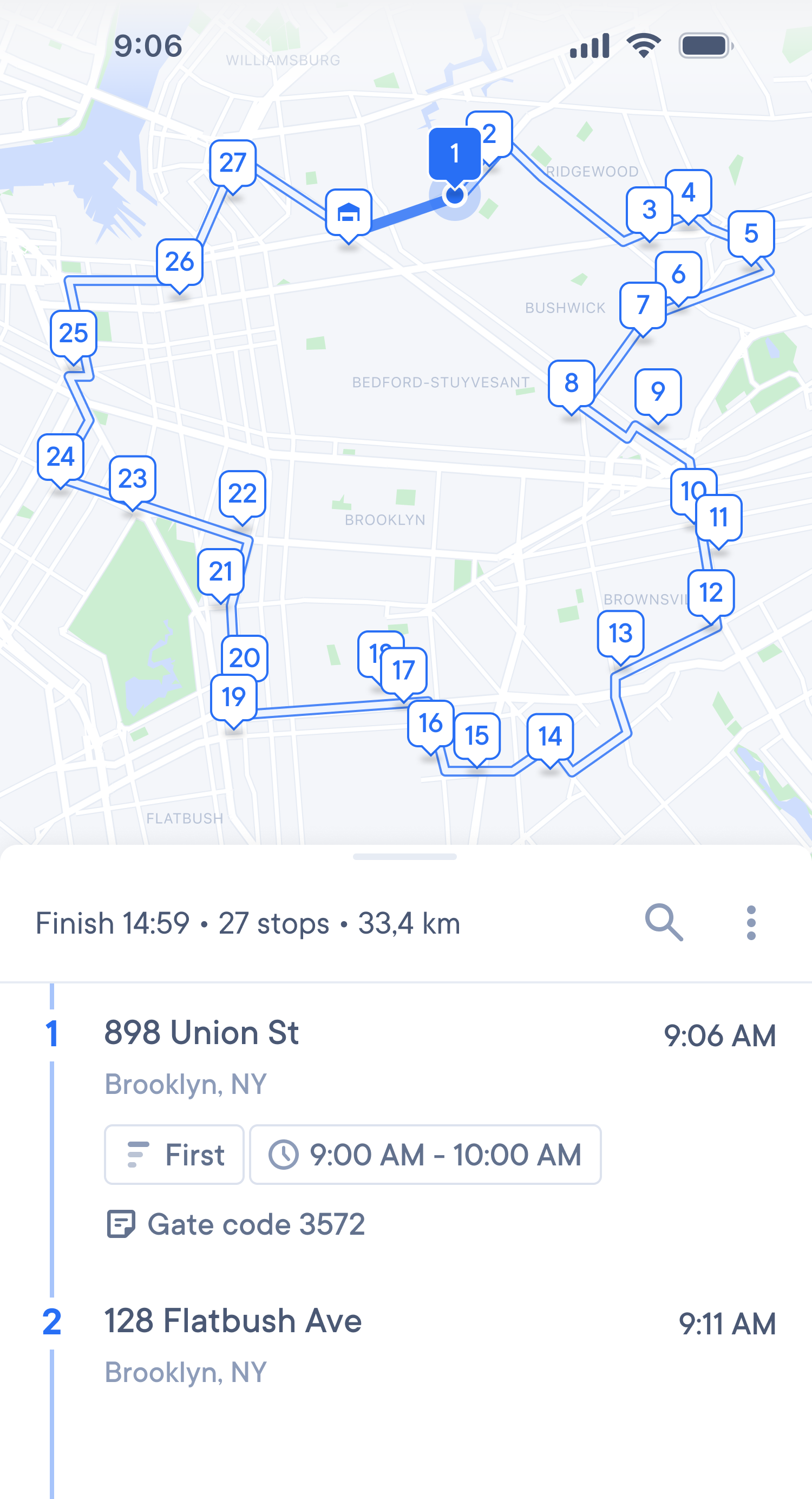 Map view of a multi-stop delivery route with 27 numbered stops spanning 33.4 km in Brooklyn, New York, with stop details listed below.