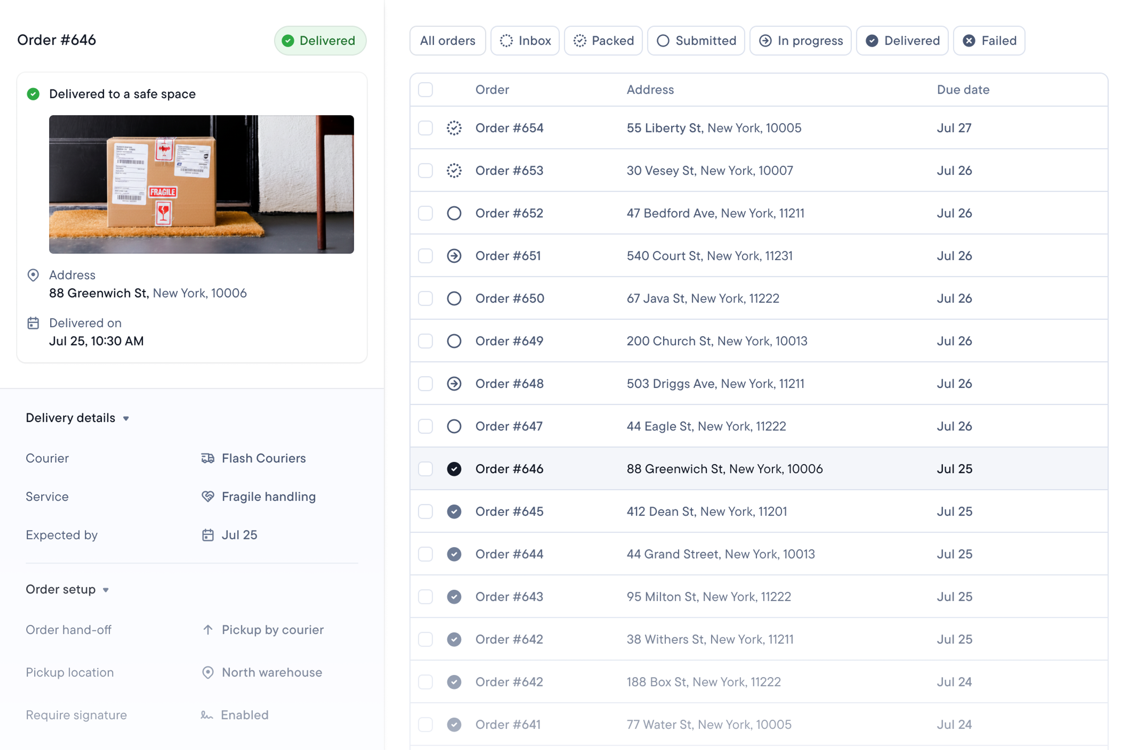 Dashboard showing details for a delivered package with a photo on the left, and a list of orders on the right.