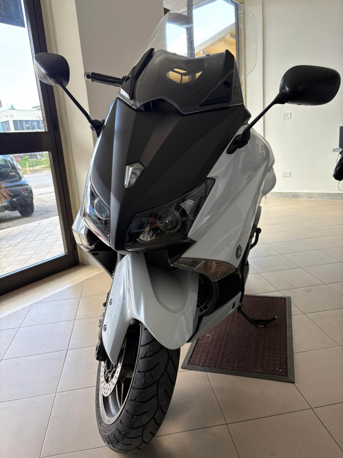 Yamaha T-Max 530 530