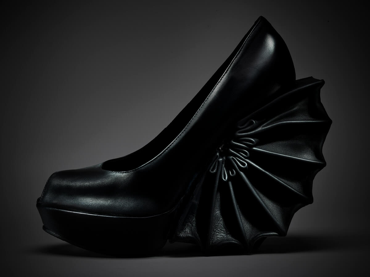 BELLOW SHOES