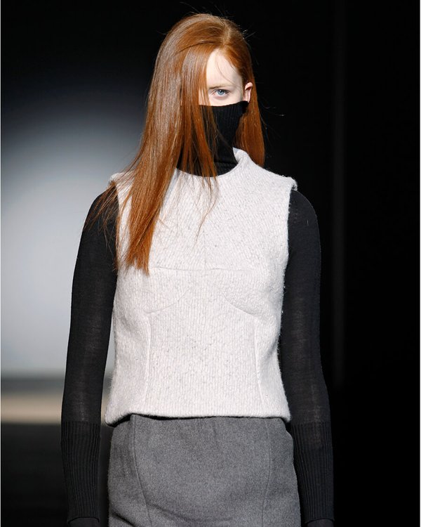 AW10 SHOW DETAILS