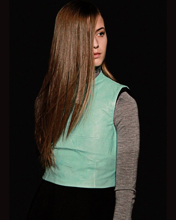 AW10 BACKSTAGE 