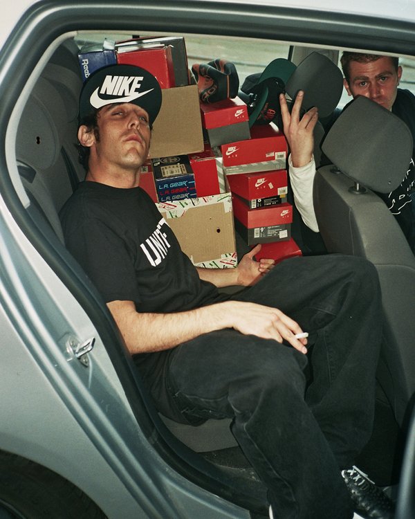 VINTAGE SNEAKERS HUNT
