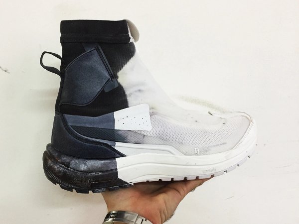 AW18 SALOMON DIP DYE CONCEPT