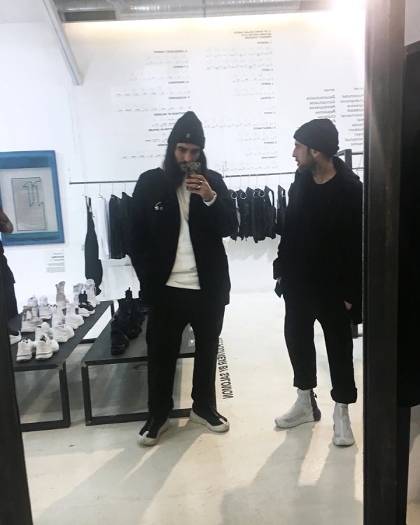 AW18 PARIS SHOWROOM