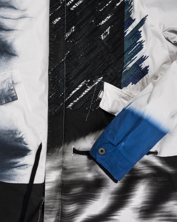 AW18 GRAPHIC APPLICATIONS DEVELOPMENT