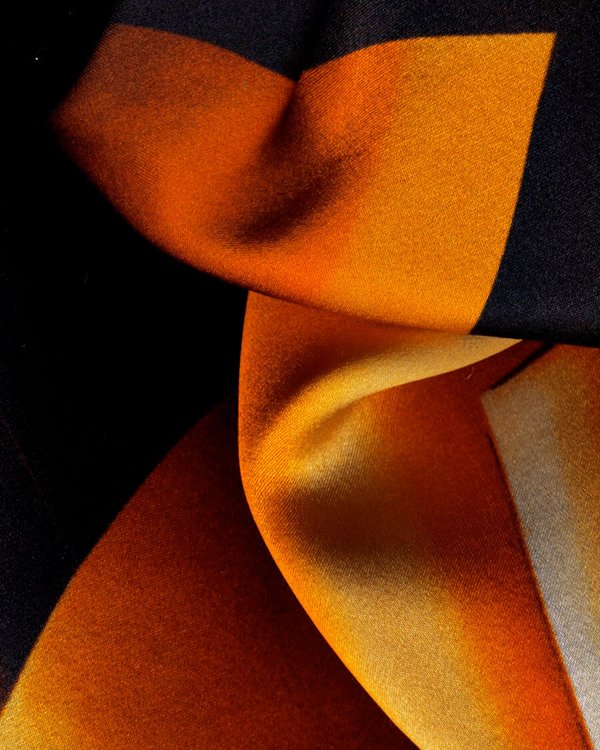 AW11 PRINTS DETAIL