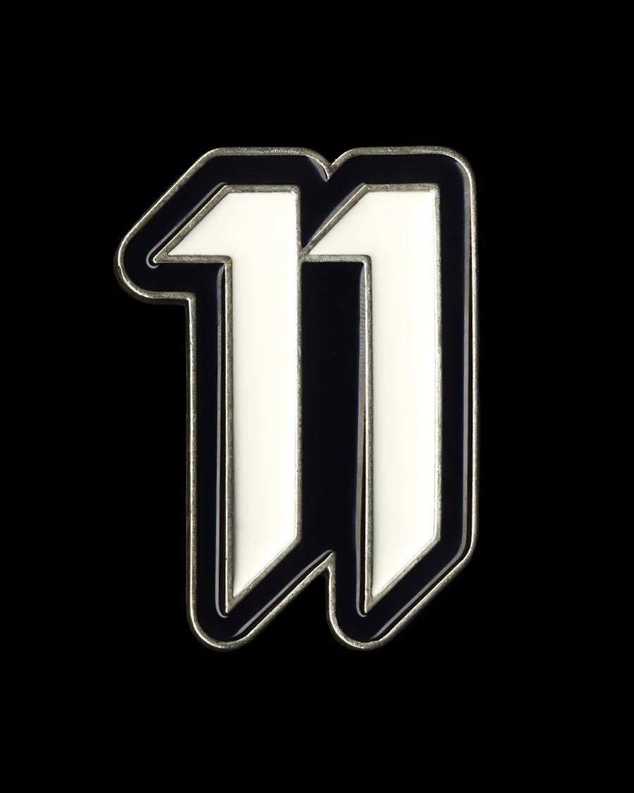 AW18 BUCKLE AND PENDANT