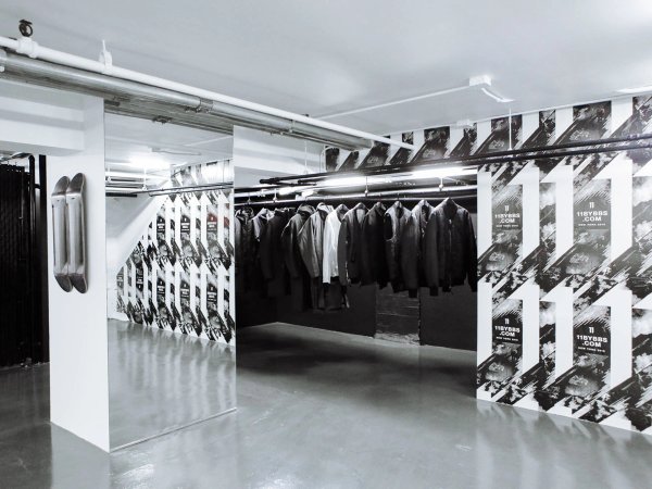 11BYBBS NY STORE