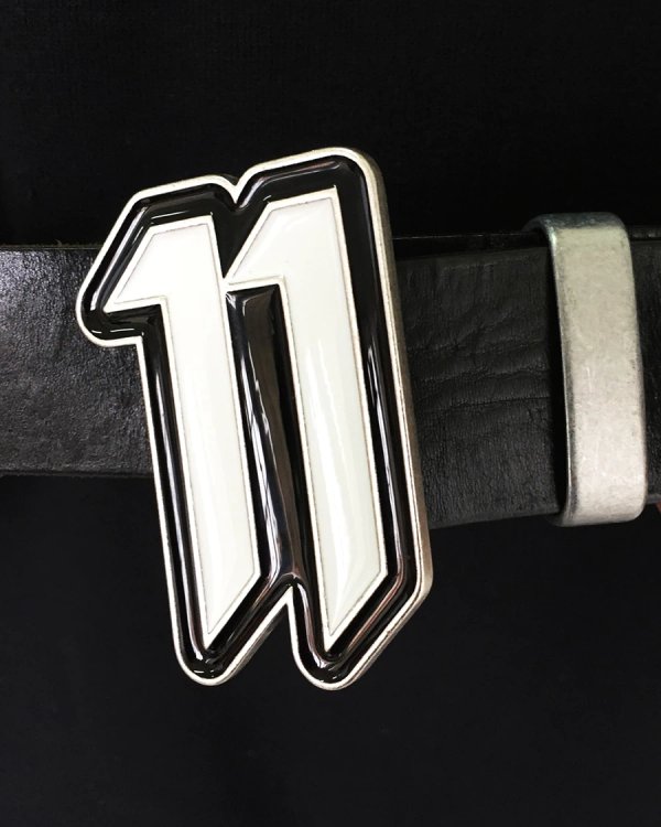 AW18 BUCKLE AND PENDANT