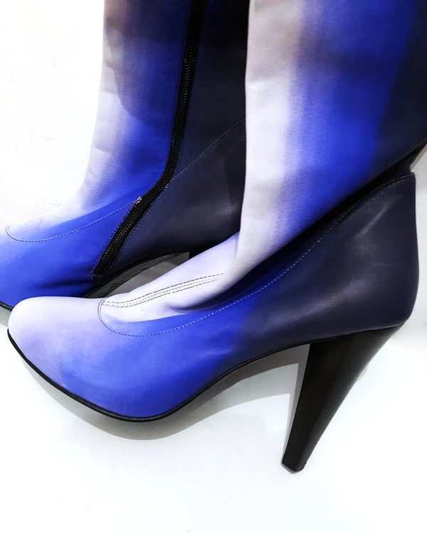 AW11 PRINTED BOOTS