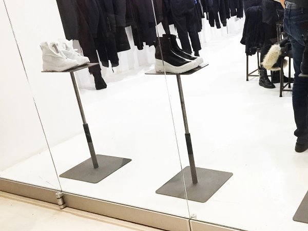 AW17 PARIS SHOWROOM