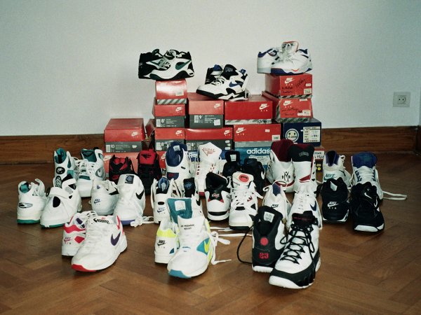 THE BOUNTY, VINTAGE SNEAKERS HUNT