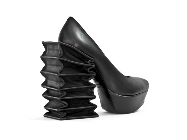 BELLOW SHOES
