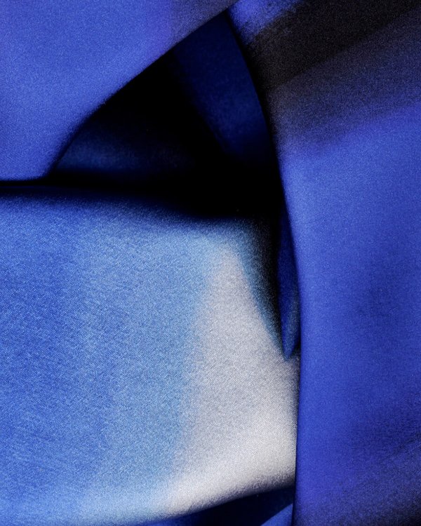AW11 PRINTS DETAIL
