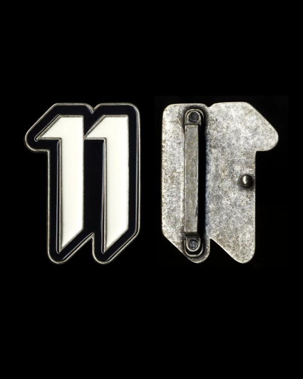 AW18 BUCKLE AND PENDANT