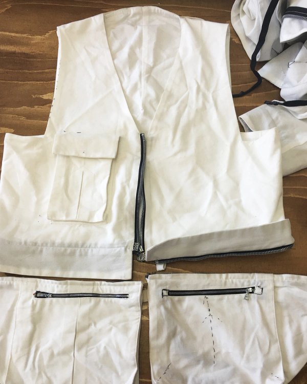 SS18 VEST