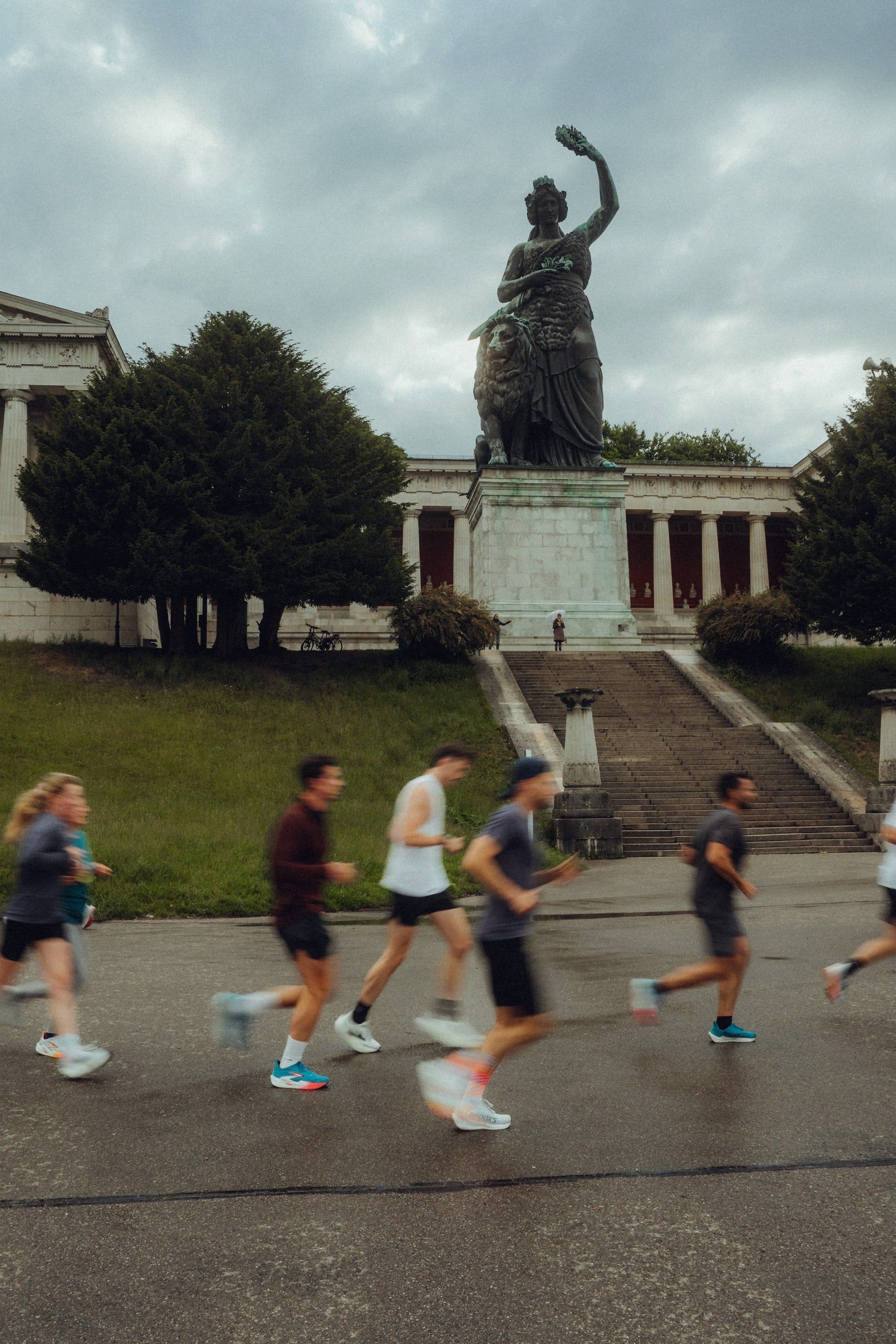 performance run series — sport schuster — image 4