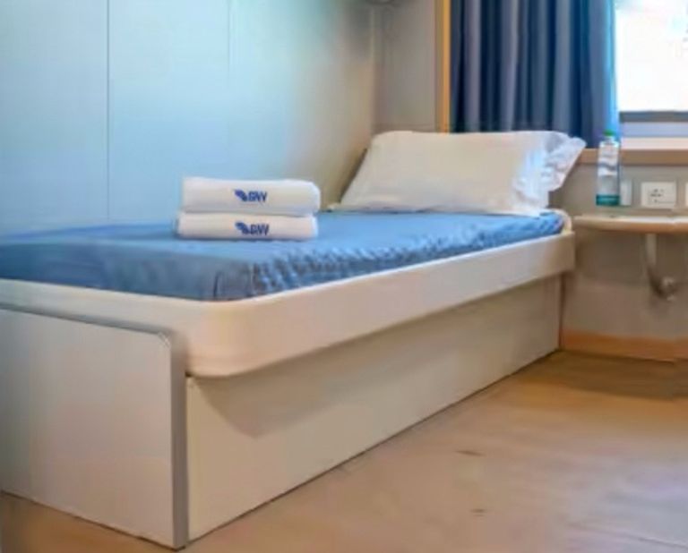 Deluxe 4 berth Outside Cabin with Late checkout