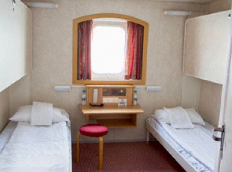 4 Berth Outside Cabin with a Private Bathroom