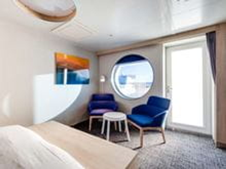 2 Berth Deluxe Outside Cabin