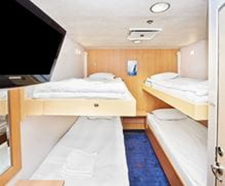 4 Berth Inside Cabin