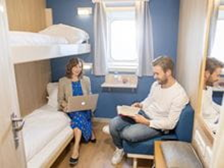 2 Berth Outside Cabin, Bunk Bed