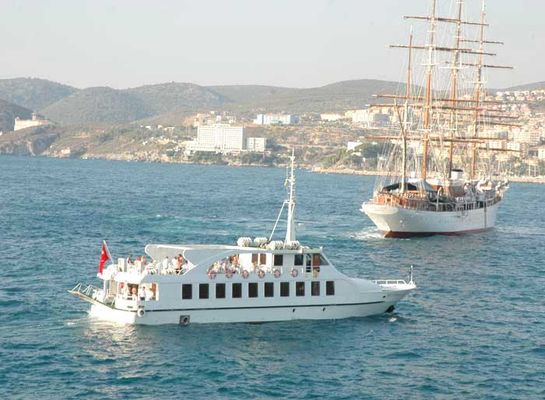 Meander Express Ferry