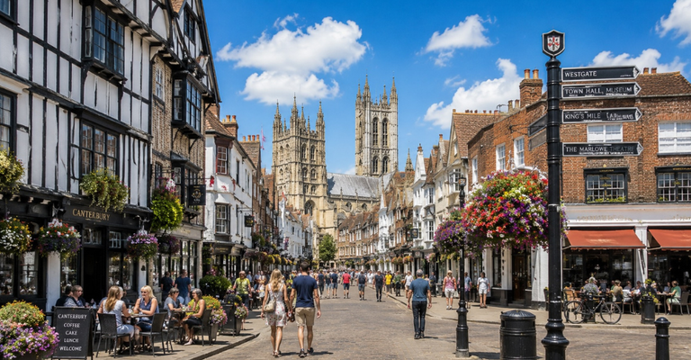 All the Ferry offers to England with Brittany Ferries, DFDS, Irish Ferries & P&O Ferries – from 41€