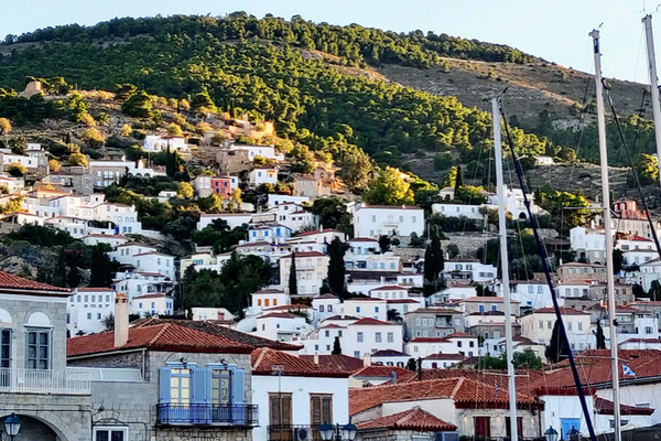 Poros (Saronic Islands)-Hydra