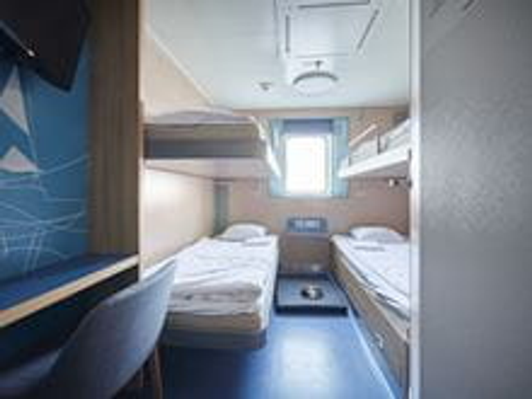 4 Berth Pet Friendly Outside Cabin