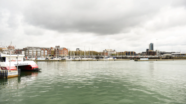 East Cowes-Southampton