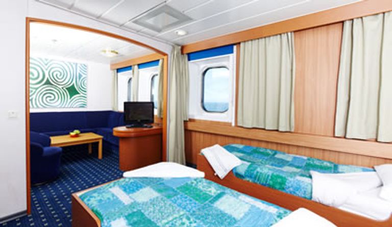 2 Bed Suite Outside Cabin