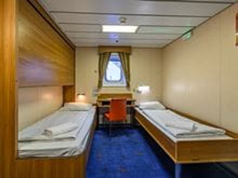 2 Berth Accessible Outside Cabin