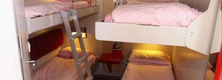 4 Berth Inside Cabin