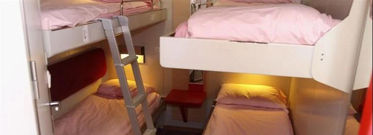 Binnenhut met 4 slaapplaatsen