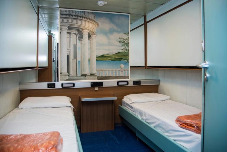 4 Berth Inside Pet Cabin with Late Check-out