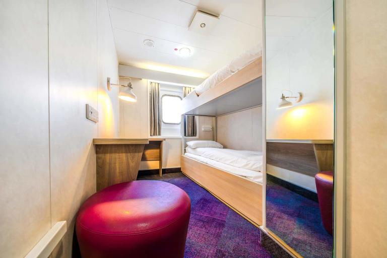 2 Berth Outside Cabin