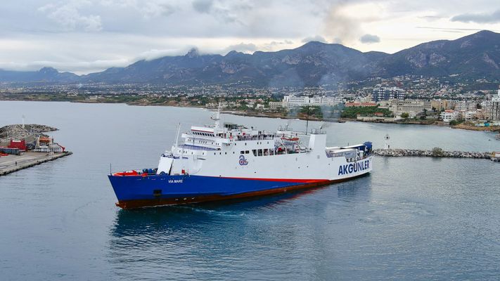 Akgunler III Ferry