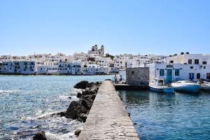 Milos - Paros